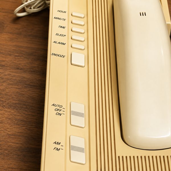 radio-phone-4 Lenoxx Sound AM/FM Clock Radio Telephone